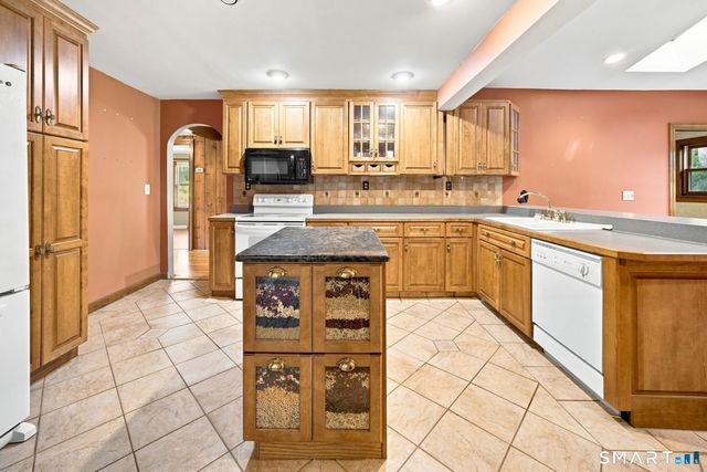 6 Miller Road, Vernon, CT 06066