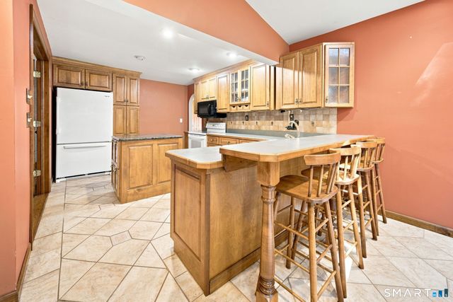 6 Miller Road, Vernon, CT 06066