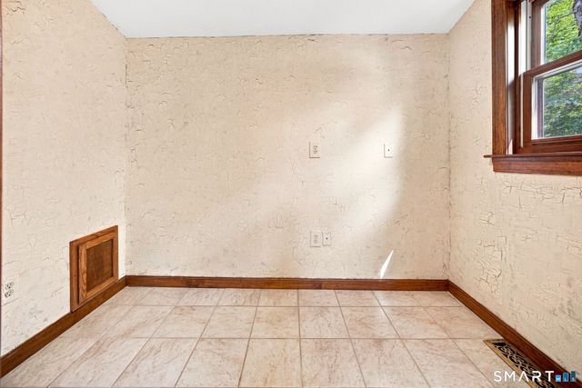 6 Miller Road, Vernon, CT 06066