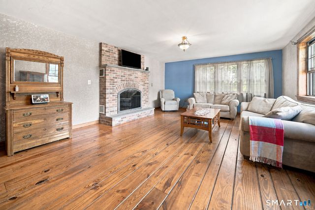 6 Miller Road, Vernon, CT 06066