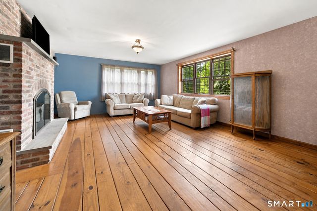 6 Miller Road, Vernon, CT 06066