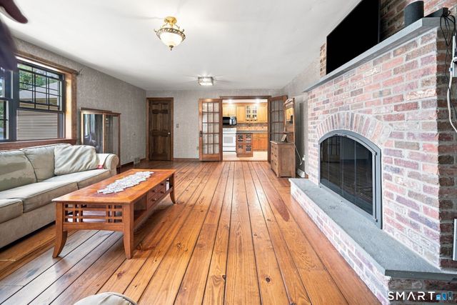 6 Miller Road, Vernon, CT 06066