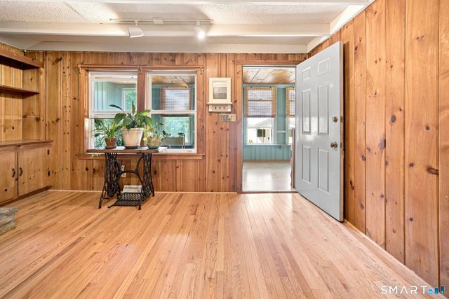 6 Miller Road, Vernon, CT 06066