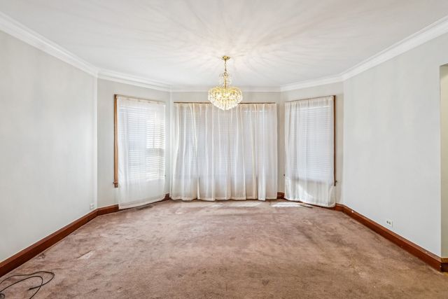 3025 N Nagle Avenue, Chicago, IL 60634