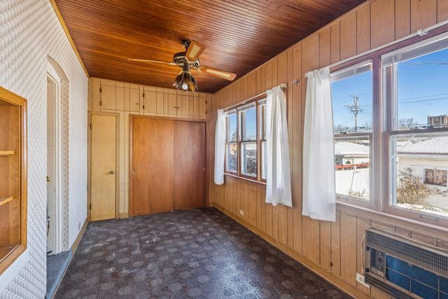 3025 N Nagle Avenue, Chicago, IL 60634