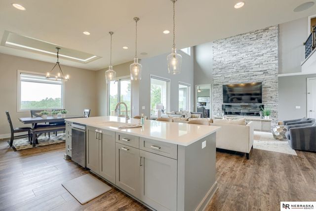 18889 Patrick Circle, Omaha, NE 68022