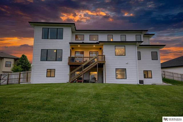 18889 Patrick Circle, Omaha, NE 68022