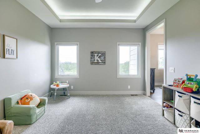 18889 Patrick Circle, Omaha, NE 68022