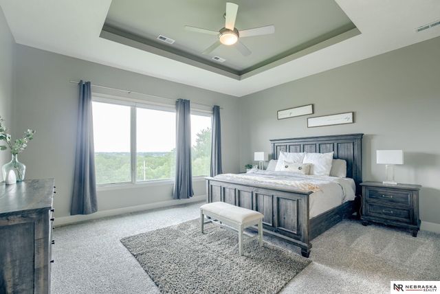 18889 Patrick Circle, Omaha, NE 68022