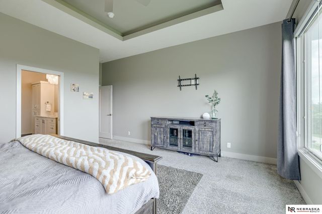 18889 Patrick Circle, Omaha, NE 68022