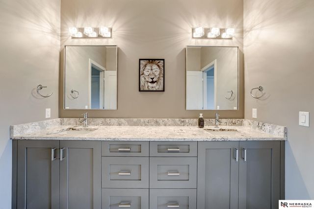 18889 Patrick Circle, Omaha, NE 68022