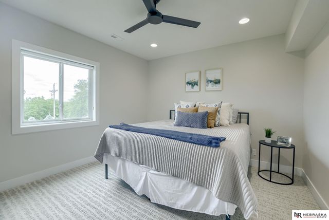 18889 Patrick Circle, Omaha, NE 68022