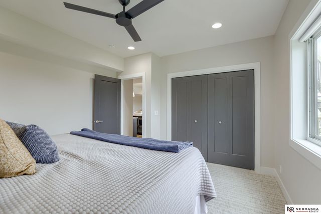 18889 Patrick Circle, Omaha, NE 68022