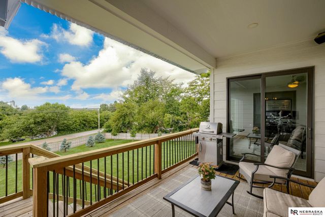 18889 Patrick Circle, Omaha, NE 68022