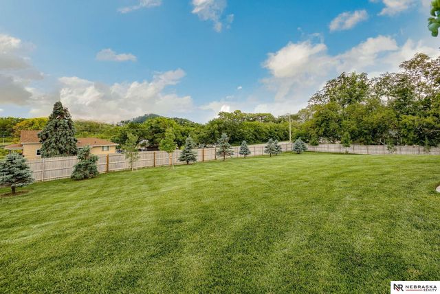 18889 Patrick Circle, Omaha, NE 68022