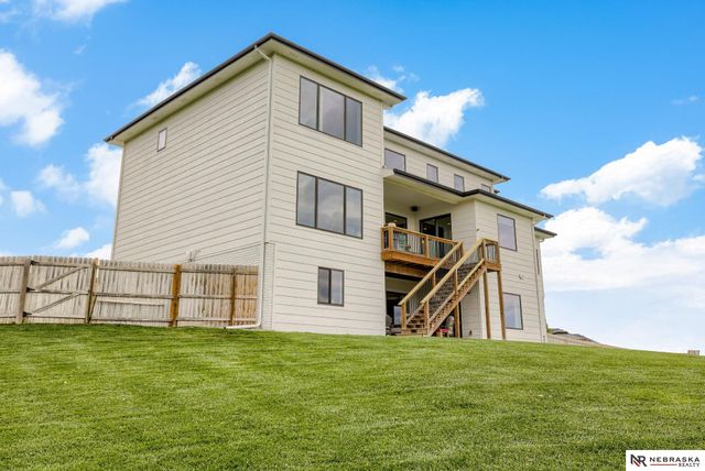 18889 Patrick Circle, Omaha, NE 68022