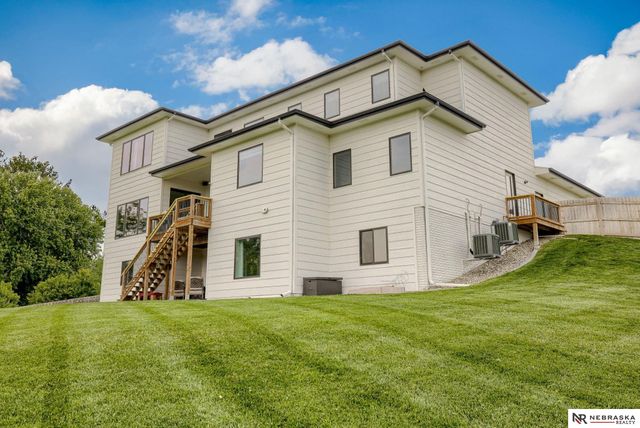 18889 Patrick Circle, Omaha, NE 68022