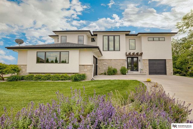 18889 Patrick Circle, Omaha, NE 68022