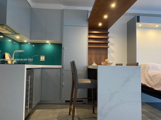 6345 Collins Ave 442, Miami Beach, FL 33141