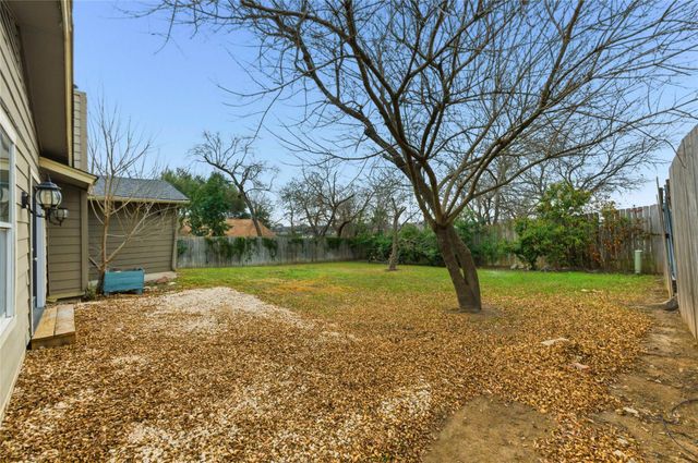 1909 Crooked LN, Austin, TX 78741