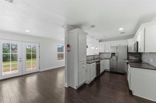 1909 Crooked LN, Austin, TX 78741