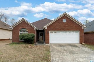 504 LAKESIDE CIRCLE, Center Point, AL 35215