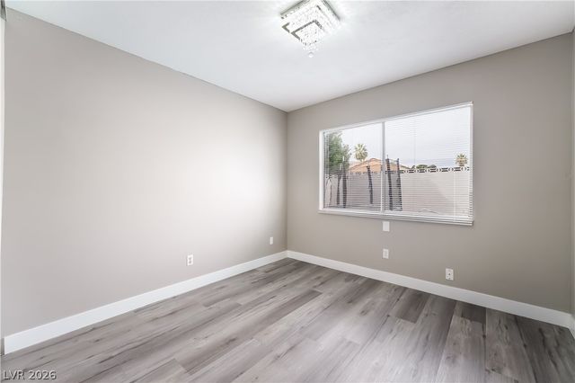 5375 Chestnut Street, Las Vegas, NV 89119