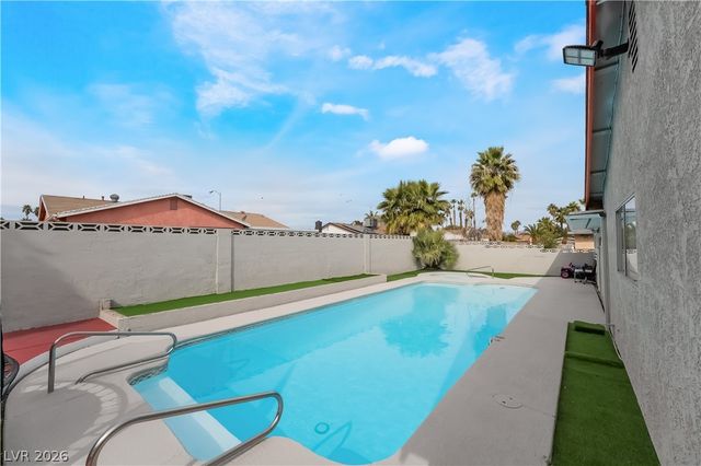 5375 Chestnut Street, Las Vegas, NV 89119