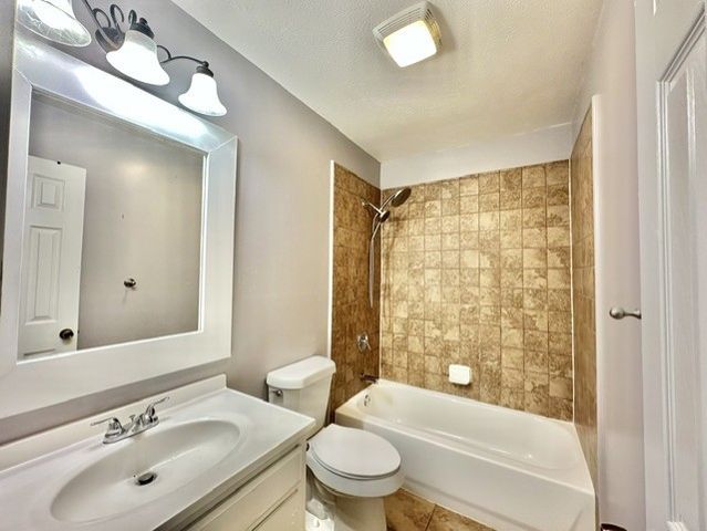 5617 Espanola Drive, Arlington, TX 76017
