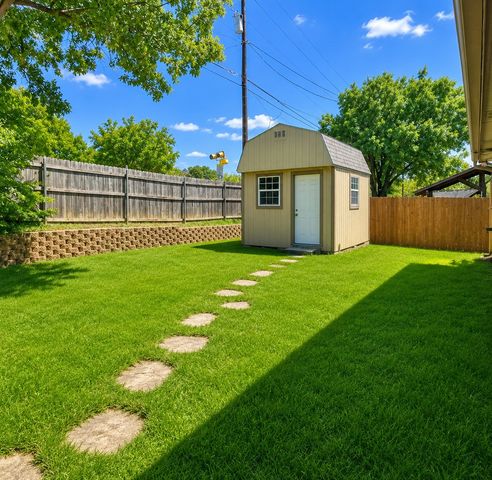 5617 Espanola Drive, Arlington, TX 76017
