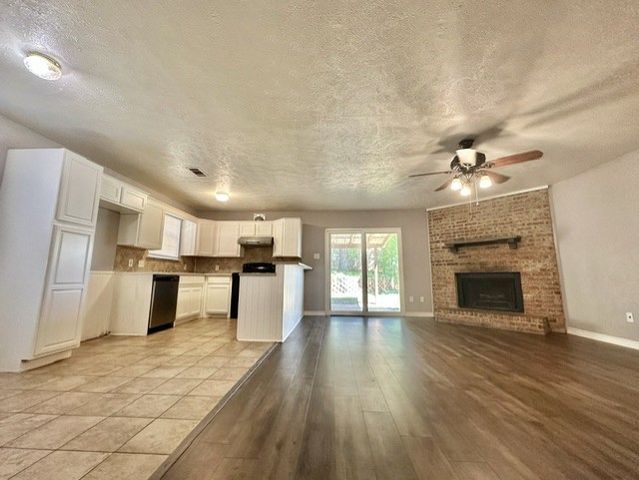 5617 Espanola Drive, Arlington, TX 76017