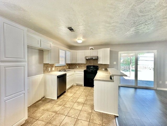 5617 Espanola Drive, Arlington, TX 76017