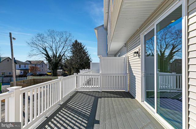 1201 OASIS AVE, Ranson, WV 25438