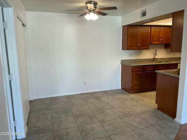 16635 N Cave Creek Road Unit 213, Phoenix, AZ 85032