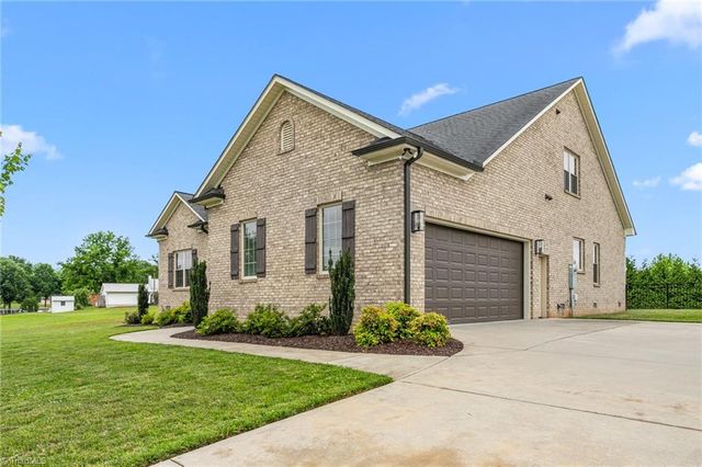 8101 Joseph Weston Court, Greensboro, NC 27455