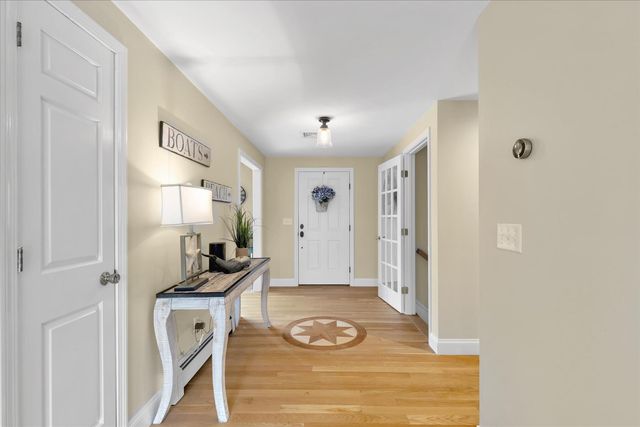 68 Sea Meadow Drive, East Dennis, MA 02641