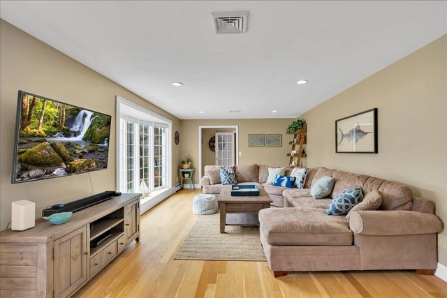 68 Sea Meadow Drive, East Dennis, MA 02641