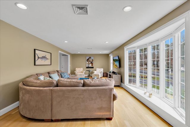 68 Sea Meadow Drive, East Dennis, MA 02641