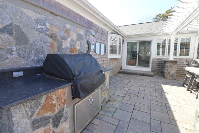 68 Sea Meadow Drive, East Dennis, MA 02641