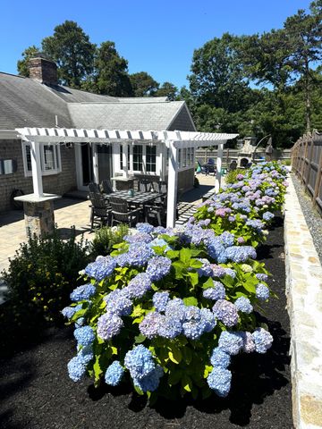 68 Sea Meadow Drive, East Dennis, MA 02641