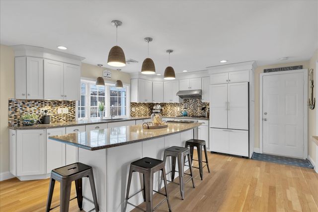 68 Sea Meadow Drive, East Dennis, MA 02641