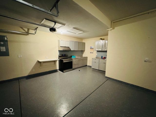 7301 Deerberg Drive, Indianapolis, IN 46259