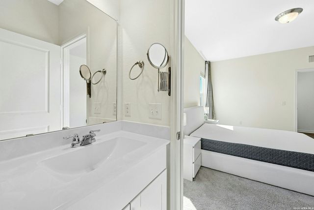 5330 Flying Hooves, San Antonio, TX 78222