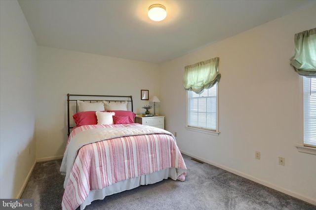 2057 E RALEIGH RD, Hummelstown, PA 17036