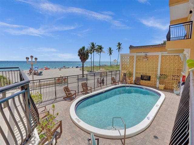 1815 N Surf Rd 202, Hollywood, FL 33019