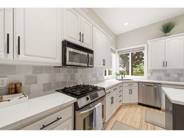 18009 Ne 25TH St, Vancouver, WA 98684