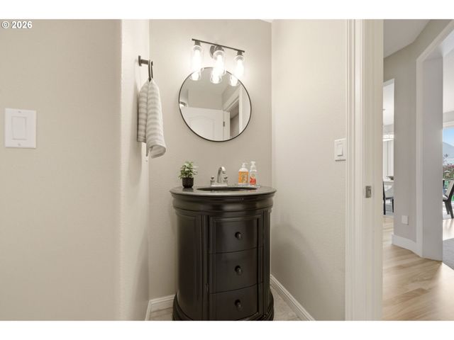 18009 Ne 25TH St, Vancouver, WA 98684