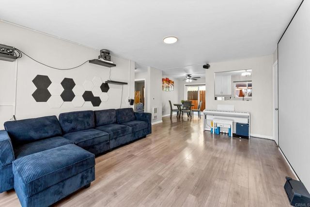 1623 Pentecost Way 3, San Diego, CA 92105