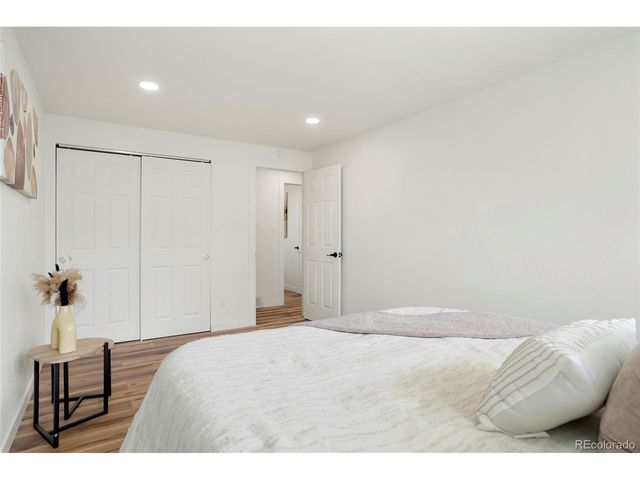 23 University Dr, Longmont, CO 80503