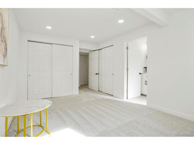 23 University Dr, Longmont, CO 80503